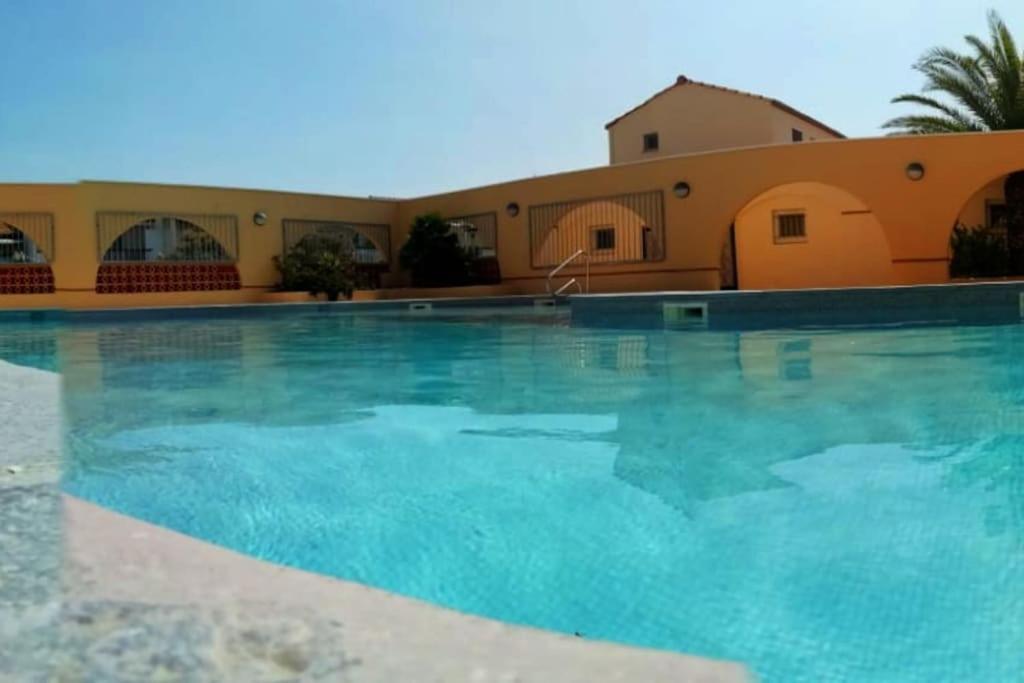 Appart 5P Terrasse Sud Vue Mer, Acces Direct Plage Фронтиньян Экстерьер фото